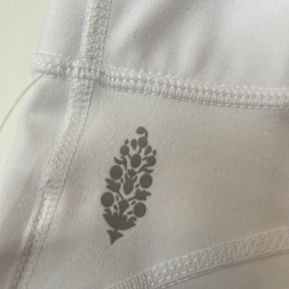 Free People Movement White Biker Baby Shorts Medium NWT - Picture 8 of 14